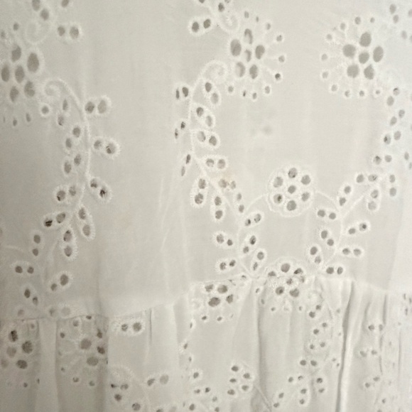 Young Fabulous & Broke Eyelet Kaftan Maxi Dress Bow Beach Cover Up Boho Cruise - Picture 6 of 6